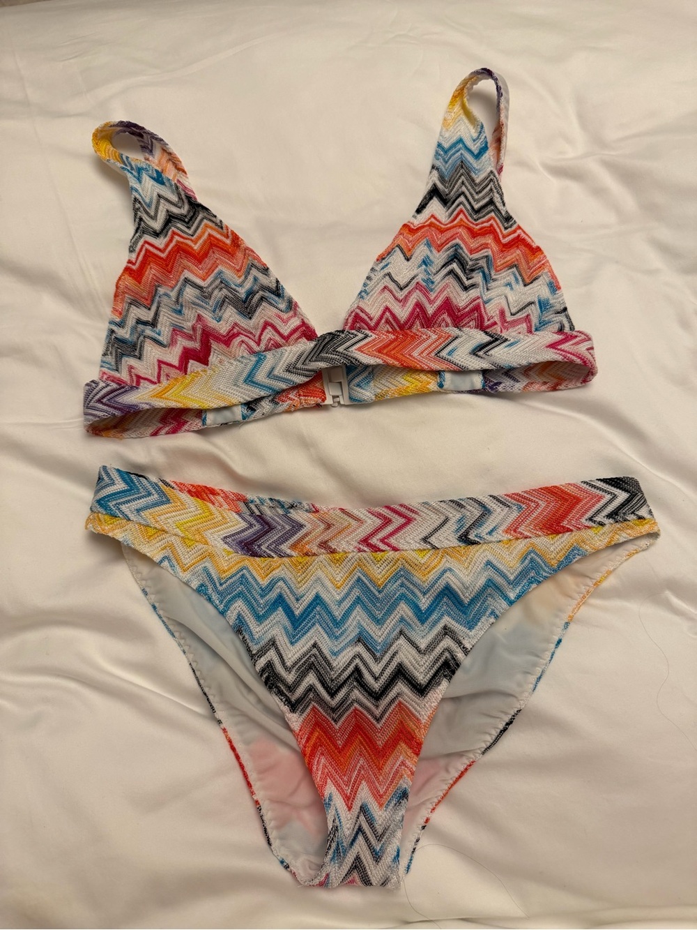 Missoni like new Multicolor Zigzag Bikini SET with White Base